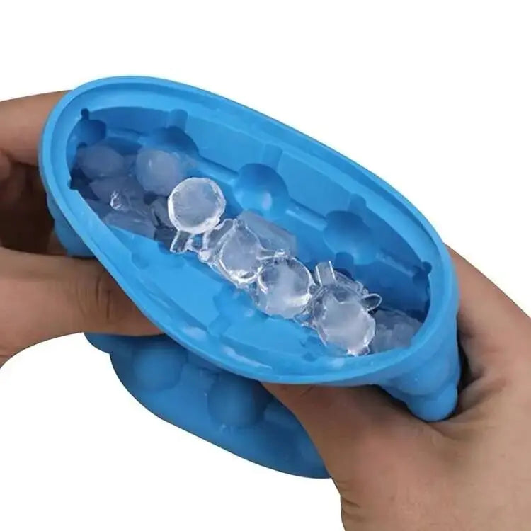 Space Saving Ice Cube Maker