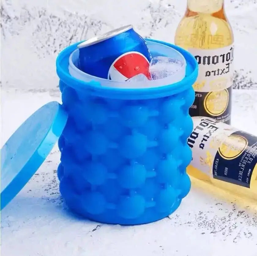 Space Saving Ice Cube Maker